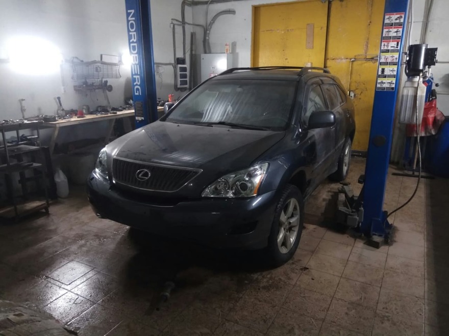 Ремонт и покраска переднего бампера Lexus фото лексус после ремонта